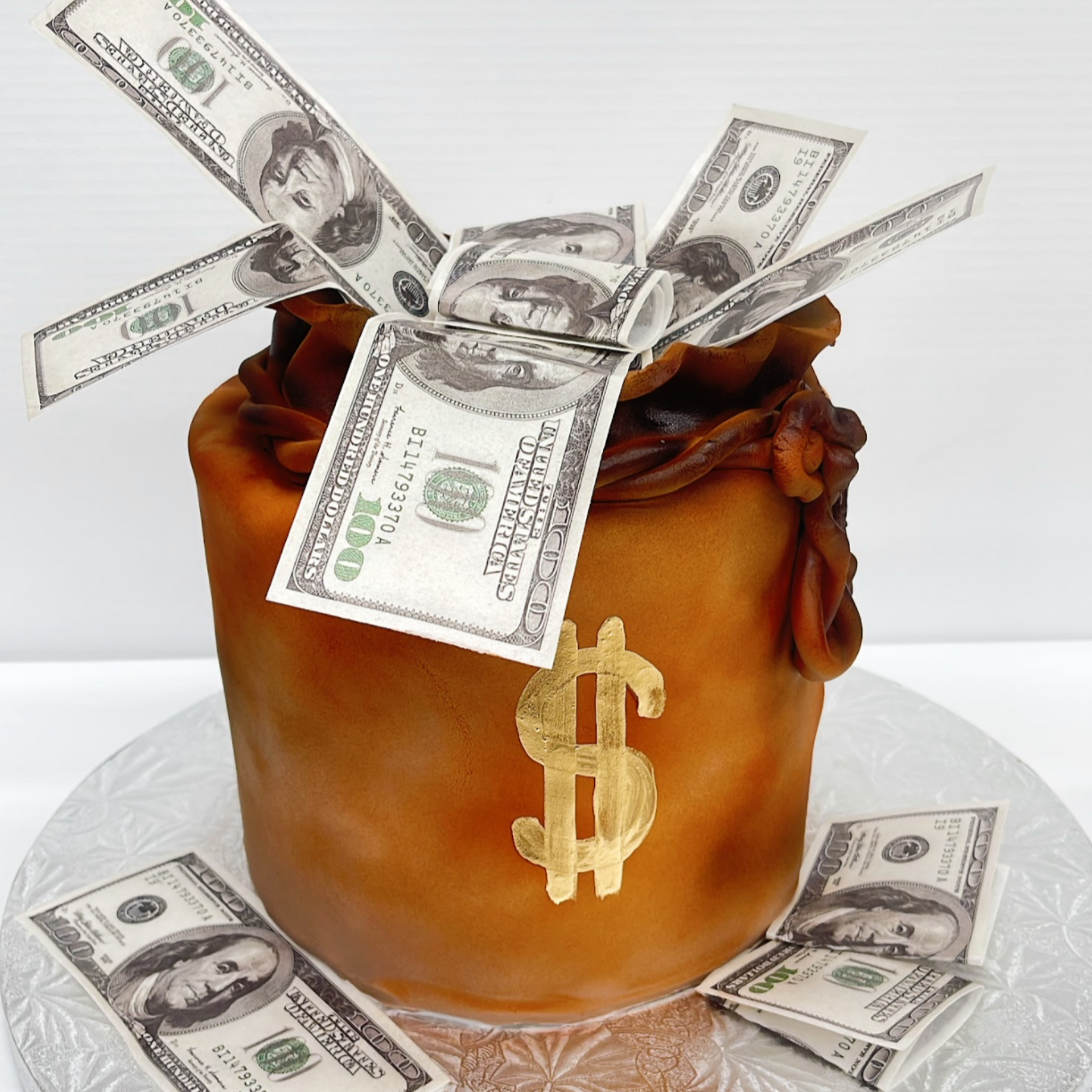 Money Bag Fondant Cake